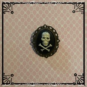 Antiqued Vintage Dark Gothic Skull Cameo Occult Witchy Grunge Regency Emo